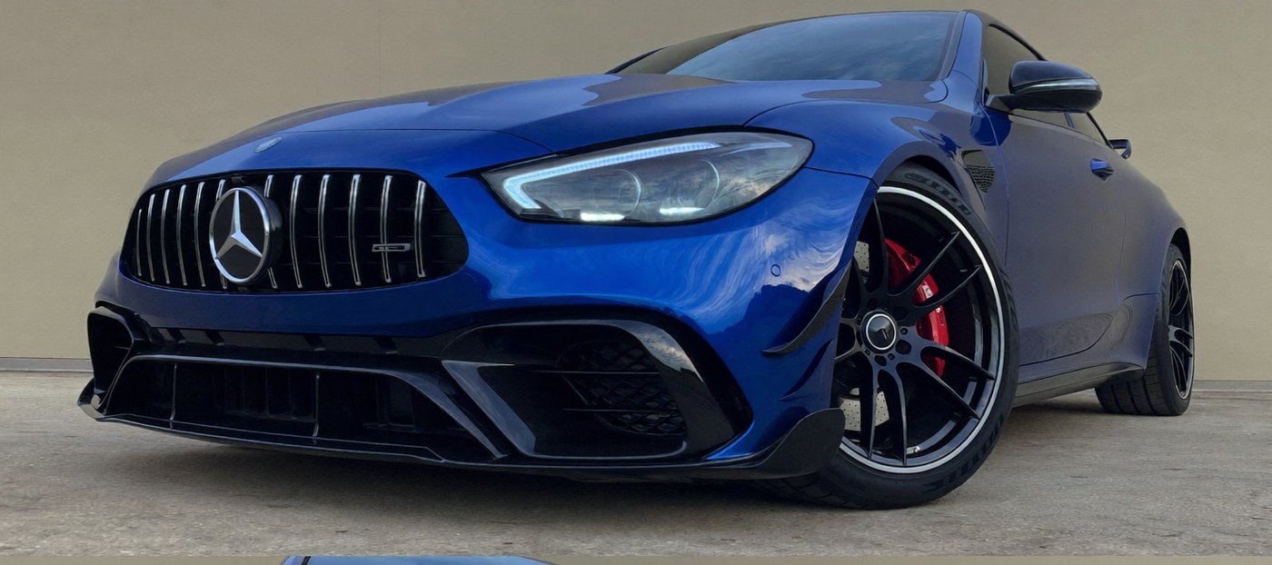 Mercedes-AMG GT 63 S Rear Quarter